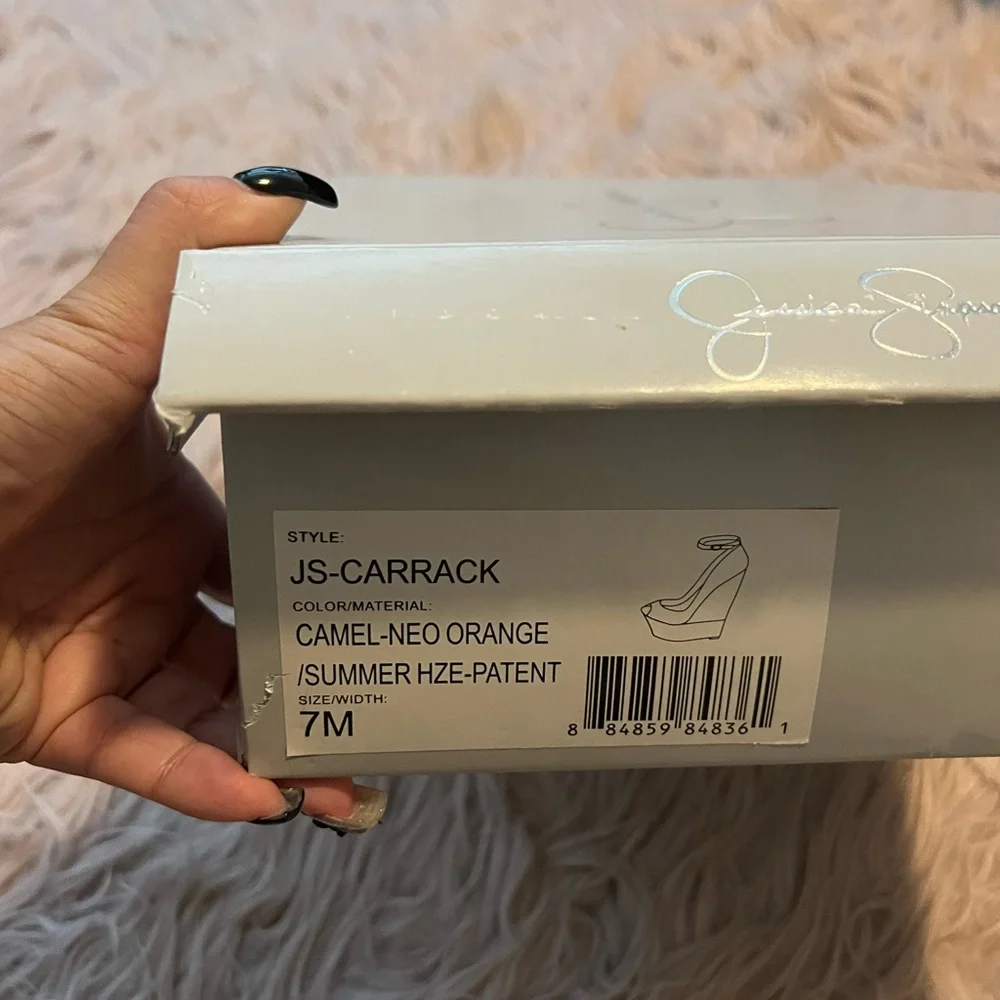 Jessica Simpson shoe - Picture 8 of 8